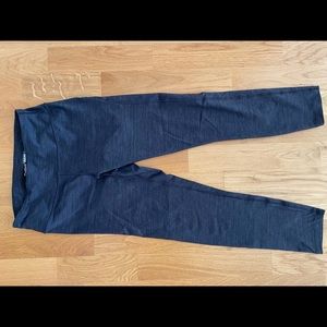 Outdoor voices tech sweat 3/4 leggings in black